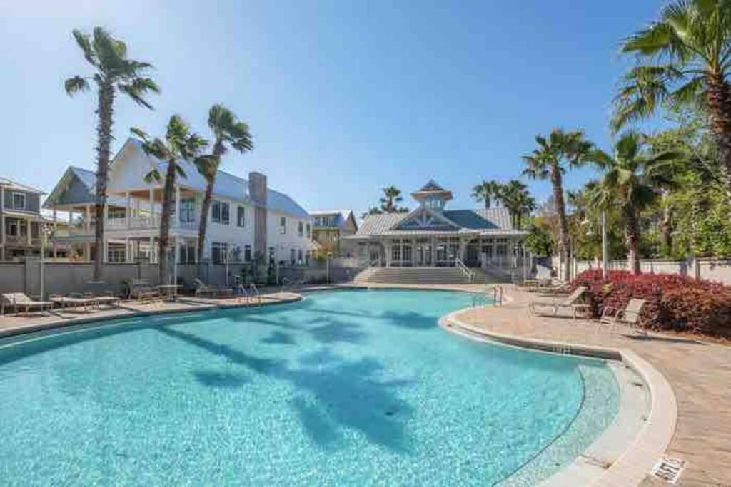 Holiday home 30a Coastal Walk To Beach, & Pool