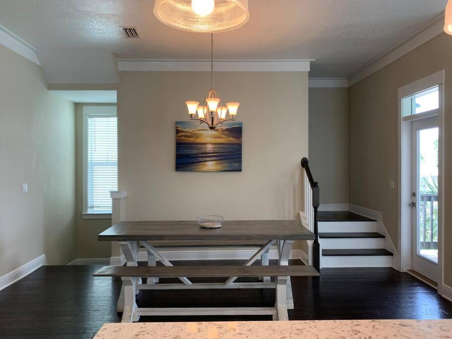 30a Coastal Walk To Beach, & Pool Ferienhaus